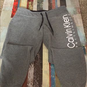 Gray jogger/sweatpants